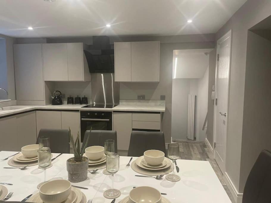 برودستيرز Rivendell Modern 2 Bedroom Apartment In St Peters Village Sleeps 6 المظهر الخارجي الصورة