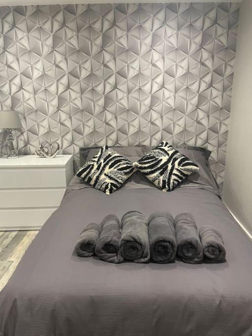 برودستيرز Rivendell Modern 2 Bedroom Apartment In St Peters Village Sleeps 6 المظهر الخارجي الصورة