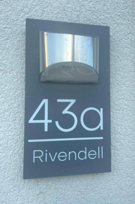 برودستيرز Rivendell Modern 2 Bedroom Apartment In St Peters Village Sleeps 6 المظهر الخارجي الصورة